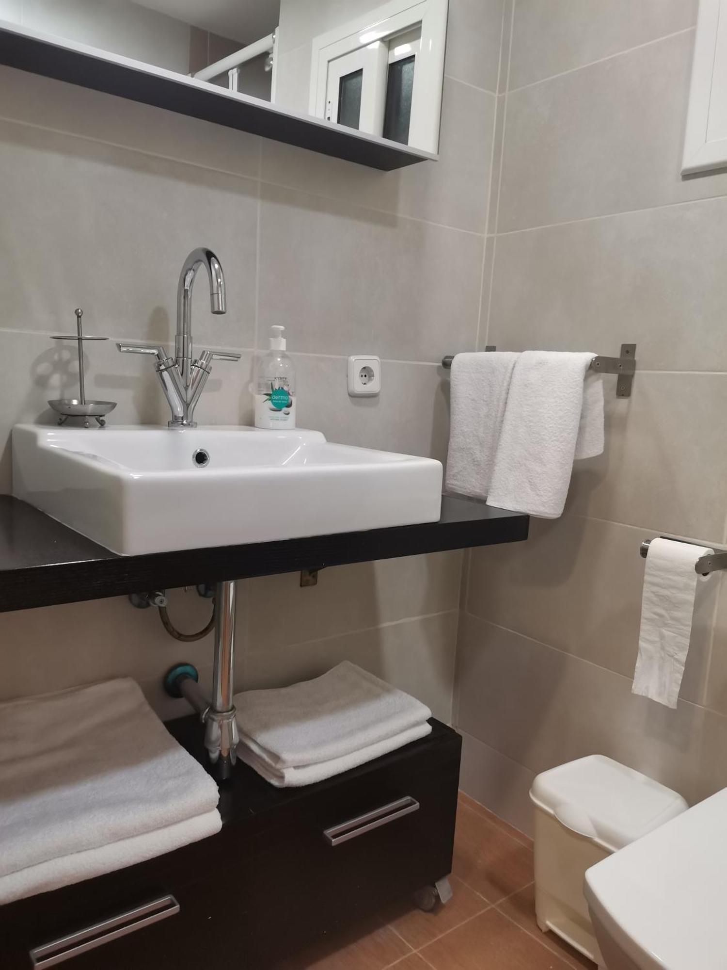 Apartamento Centrico En Calella Buitenkant foto